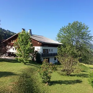 chalet-la-tovasse.hotels-rhonealpes.com/